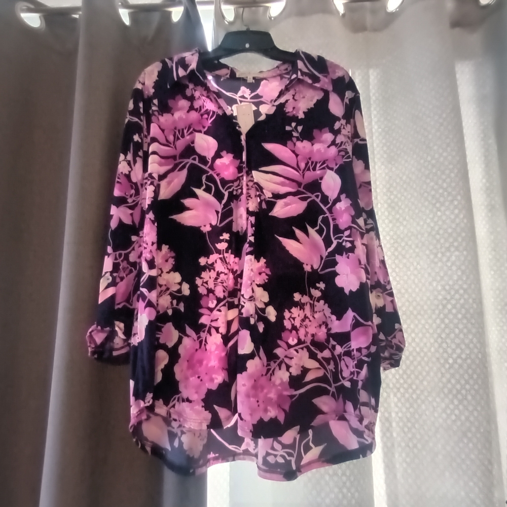 Floral Button-Up Shirt - Picture 5 of 9